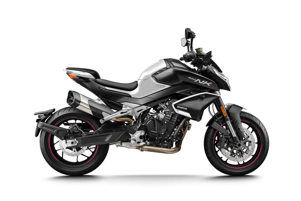 Motocykl CFMOTO 800NK Advanced EU5 - bílá